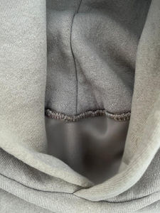 เสื้อฮู้ดดี้ผู้ชายสไตล์วินเทจผ้าฝ้ายฟอกสี ล้างสี ทรงโอเวอร์ไซส์ สำหรับฤดูใบไม้ร่วงและฤดูหนาว รับผลิตตามสั่ง พิมพ์โลโก้ได้ - Product Image 2