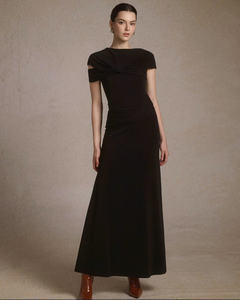 Vestido Maxi Ajustado Marrón en Tela de Seda Elástica de Lujo, Fabricación OEM ODM en Vietnam - Product Image 3