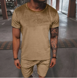 Service OEM à faible MOQ, vente chaude, ensemble de vêtements de golf uni en velours, coupe ajustée, sport décontracté, course à pied, salle de sport, ensemble 2 pièces, ensemble de t-shirts en velours - Product Image 6