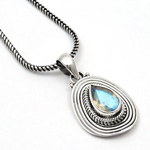 Pendentif de mode en pierres précieuses de labradorite Offre Spéciale fabriqué à partir de bijoux de bohème en argent sterling massif 925 à un prix raisonnable - Product Image 2