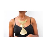 Collier en laiton design personnalisé bijoux de mode fabricant de gros collier en laiton pour les fêtes utilisation à la main très poli