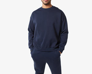 Tela transpirable slim fit tamaño sólido color liso precio al por mayor cuello redondo jersey con capucha y pantalones de chándal para hombres - Product Image 1