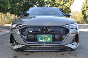 Voiture d'occasion fiable Audi e-tron Quattro Chronos Edition 2022 - Product Image 6