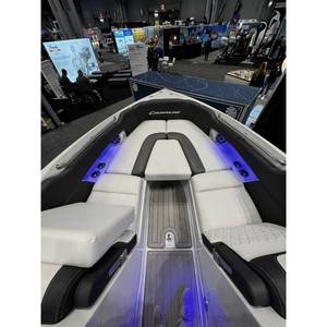 Lancha de Carreras Crownline 290XSS 2026 Nueva con Motor Fuera de Borda de 10 Cilindros, Capacidad para 6 Personas, para Uso en Lagos y Ríos - Product Image 2