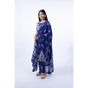ชุดสูทเต็มตัวพิมพ์ลายบาติกผ้าฝ้ายแท้คุณภาพพรีเมี่ยมสำหรับผู้หญิงจากอินเดีย - Product Image 1