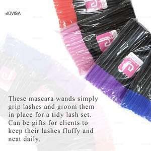 Clear Handle Eyelash Brush - Product Image 6