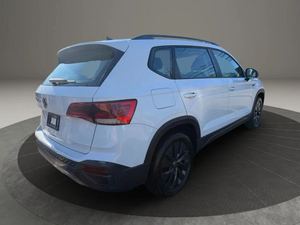 SUV T-AOS 2022 d'occasion, boîte de vitesses à double embrayage 7 rapports, moteur 1.5L, transmission intégrale 14, consommation de carburant combinée, S 4MOTION, extérieur blanc I - Product Image 6