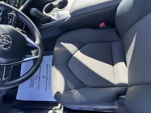 Toyota Camry LE 2023 Usado en Buen Estado - Product Image 3