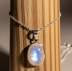 Pendentif en argent sterling 925 de style bohème pierre de lune bleue naturelle pierres de cristal de guérison or 18 carats pendentifs à la mode breloques - Product Image 4