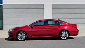 2021 TO YO TA AVAALON HYBRID LIMITED 2-5L Moteur 4 cylindres Berline Traction avant - Product Image 2