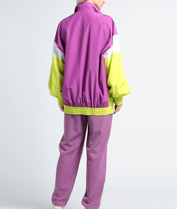 2025 Wholesale High Quality Crinkle Hooded Puffer Women Windbreaker Jackets Zipper Pocket Adjustable Jacket - Product Image 4