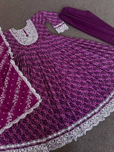 Hermoso Vestido-Parte Inferior Con Dupatta Con Impreso Digital Con Bordado Lentejuelas Trabajo - Product Image 4