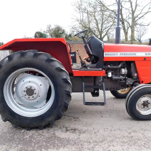 Tractor Massey Ferguson 690 de 80HP 4WD para Bomba de Motor y Rodamientos, Uso Agrícola, en Perfecto Estado - Product Image 1