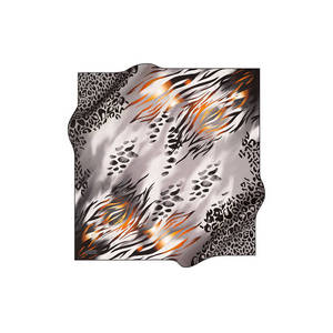 Pañuelo de sarga Pierre Cardin 90x90 - Pañuelo colorido para la cabeza y el cuello - Product Image 1