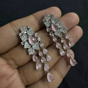 À la mode nouvelles boucles d'oreilles en diamant complet boucles d'oreilles indiennes et américaines femmes à la mode accrocheur fête accessoires femmes boucles d'oreilles - Product Image 1