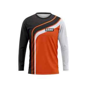 เสื้อสเวตเตอร์คอกลม GAA ผลิตในปากีสถานที่เชี่ยวชาญในการแก้ปัญหาทีมสำหรับสโมสรฟุตบอลเกลิคและโรงเรียน - Product Image 2