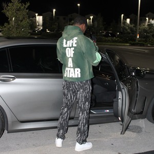 Venta al por mayor de chándal con logotipo personalizado, sudadera con detalle de diamantes de imitación brillantes, chándal, conjuntos para hombre, de gran tamaño Sudadera con capucha, sudadera vaquera con lágrimas - Product Image 4