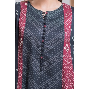 Conjunto de Falda y Pantalón de Viscosa Negra con Estampado de Sarga para Uso Diario de Mujer, Hecho de Tela Crepé - Product Image 1