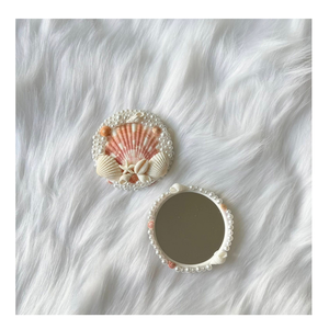 Espejo decorativo Seashell diseñado con cuidado a mano Espejo Seashell de Vietnam ideal para temas tranquilos y rústicos - Product Image 6