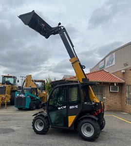 Nuevo Manipulador Telescópico Agrícola con Accesorios de Cucharón y Horquillas, Motor Diésel, 4x4, Capacidad de Carga de 2500 kg, Todoterreno, para Terrenos Difíciles, 4 Años de Garantía - Product Image 3