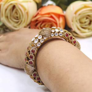 Bracelet ouvrable en or de qualité supérieure, finition or, pour mariage et fiançailles, collection pour femmes, à porter en soirée - Product Image 1