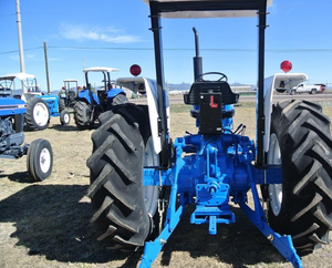 Tractor Agrícola Ford 4x4 de Buena Calidad, 110HP, Alta Productividad, Disponible para la Venta - Product Image 2