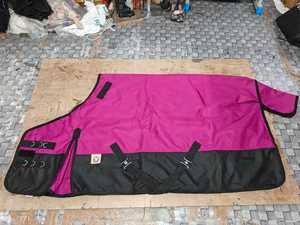 Offre Spéciale 1200D équestre imperméable hiver cheval tapis Combo 50 grammes fibre détachable cou couverture de participation personnalisé OEM/ODM - Product Image 4