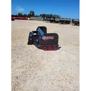 Nuevo Accesorio Quitanieves para Minicargadora VIRNIG V60, Color Negro, Fabricado en EE. UU., para Remoción de Nieve Comercial y Limpieza de Sitios - Product Image 2