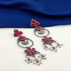 Pendientes Largos de Plata Oxidada con Flores y Piedras Multicolores, Estilo Étnico Contemporáneo Tradicional para Mujer - Product Image 5