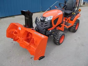 Mini Tractor Kubota con Motor de Grado Industrial de 2 Tiempos y 125cc/196cc, Cortadora de Césped Inalámbrica de 24V y Accesorio para Quitar Nieve - Product Image 3