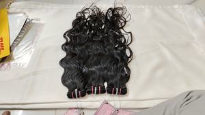 100% Extensions de cheveux vierges indiens bruts ondulés bouclés Temple cuticule alignée faisceaux de cheveux humains de haute qualité - Product Image 5