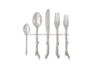 Couverts élégants en acier inoxydable au design martelé doré Ensemble de couverts cuillère à polir miroir Couteau à fourchette pour les repas élégants Argenterie de table - Product Image 5