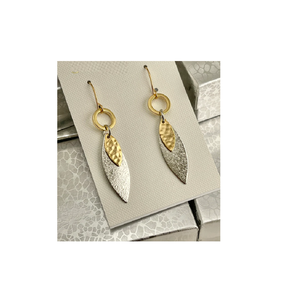 Boucles d'oreilles en laiton texturé de petite taille, style Alaska 1920, origine Inde, design géométrique unique, cadeau pour sœur - Product Image 4
