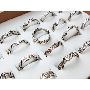 Contemporary Gold and Silver Plated Wire Style Fashion <b>Rings</b> for Trendy Retail Buyers - Product Image 1