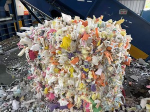 Bloques de restos de espuma EPS de alta calidad reciclados y limpios listos para una entrega rápida a precio mayorista, la mejor opción - Product Image 2