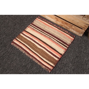 Tapis turc 2,7 x 2,4 pieds, petit tapis vintage, tapis rayé beige - Product Image 3