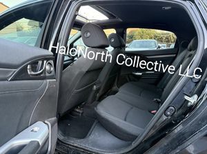 Honda Civic 2017 con Caja de Cambios Manual, Volante a la Izquierda, Interior de Cuero Oscuro, Cámara Trasera - Sedán Compacto Premium - Product Image 5