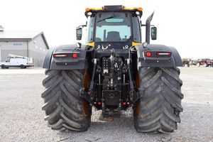 Achetez un tracteur agricole JCBB Fastrac 8330 4WD - Product Image 3