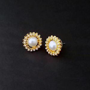 Kriaa <b>Fine</b> <b>Cuff</b> Pearl Stud <b>Earrings</b> Gold Plated-1310079 - Product Image 1