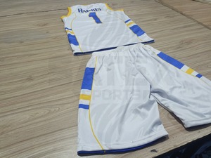 Concevez votre propre uniforme de basket-ball grande taille 100% polyester de haute qualité Ensemble réversible avec des caractéristiques respirantes à séchage rapide - Product Image 6