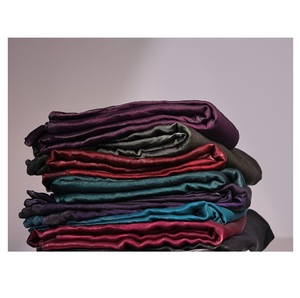 Tela de Nailon Satinado Tora de Exportación India para Saris o Blusas y Lehengas o Vestidos de Noche Disponible a Precio de Fábrica - Product Image 1