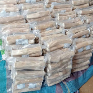 Juguete para masticar mascotas de madera ecológica Juguete para masticar perros de madera natural para todas las razas, ideal para jugar, unir y relajarse de Vietnam Company - Product Image 1