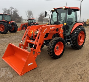 2024 pour KUBOTA M7060HDC équipement agricole jardin Agriculture tracteurs 2WD prix compétitif composants de base y compris la pompe - Product Image 1