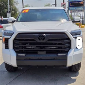 Prístino limpio 2024 To-yota Tundra SR5 - Product Image 1