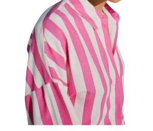 Blusa de rayón suave superventas con detalles de encaje y cuello elegante pero cómoda para uso diario disponible para la venta - Product Image 3