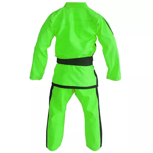 Traje de Judo de peso pesado para adultos Diseño personalizado 450 GSM Uniforme de artes marciales blanco Técnicas simples Cómodo Jiu Jitsu Kimono Gi - Product Image 5