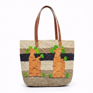Sac fourre-tout en raphia tissé à la main, sac à bandoulière avec poignées en cuir pour la plage et les voyages - Product Image 4