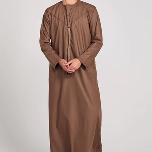 Service OEM Thobe Jubbah arabe confortable pour hommes, vêtements islamiques multicolores teints dans des tons unis personnalisables, jubbah musulman de grande taille - Product Image 1