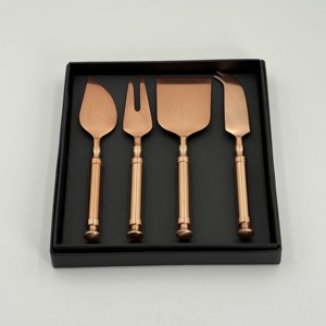 Juego de Cuchillos para Mantequilla y Queso de Acero Inoxidable con Mango Hecho a Mano y Acabado en Cobre, Juego de Cuchillos para Untar Mantequilla - Product Image 2