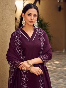 Robes pour femmes vêtements indiens et pakistanais salwar kameez saris indiens robes indiennes pour femmes robe - Product Image 4